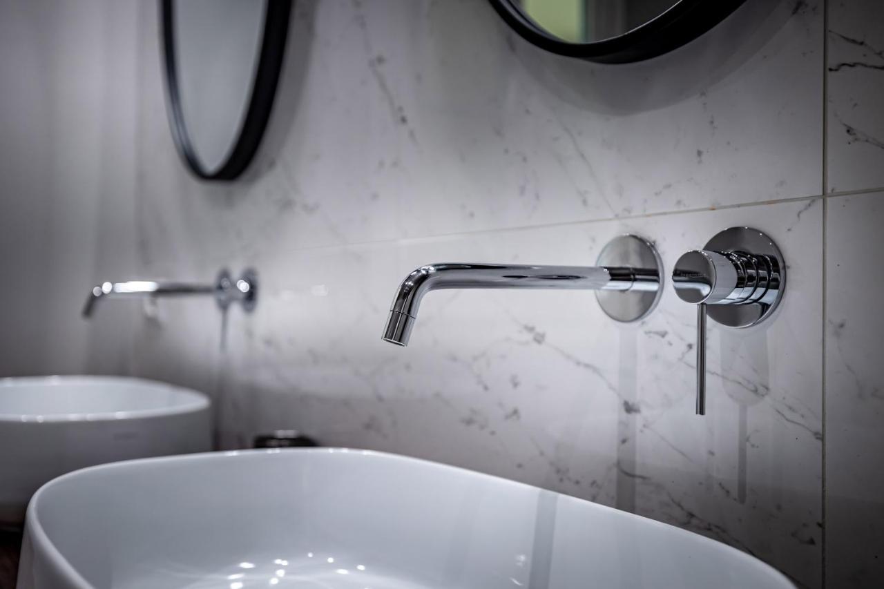 Hs4U Ricasoli Luxury Apartment Near Duomo N. 3 Florence Buitenkant foto