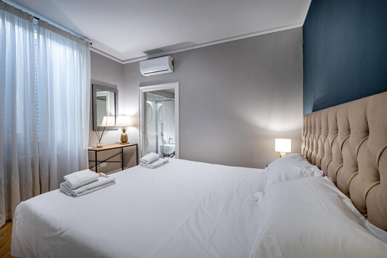 Hs4U Ricasoli Luxury Apartment Near Duomo N. 3 Florence Buitenkant foto