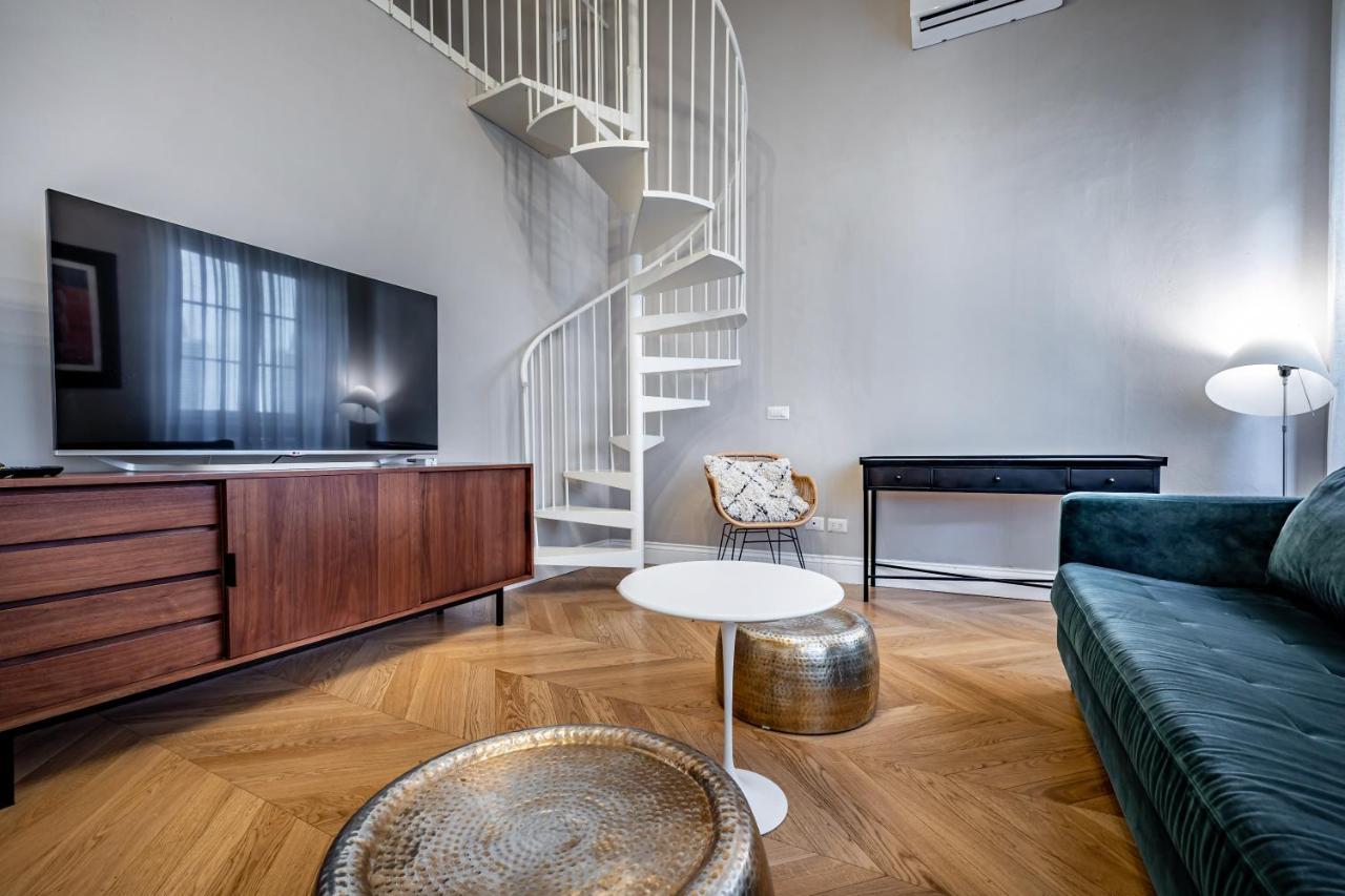 Hs4U Ricasoli Luxury Apartment Near Duomo N. 3 Florence Buitenkant foto