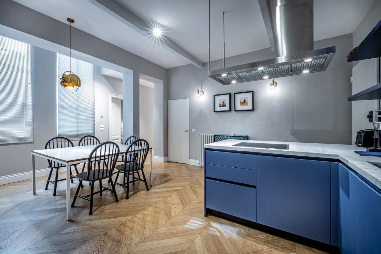 Hs4U Ricasoli Luxury Apartment Near Duomo N. 3 Florence Buitenkant foto