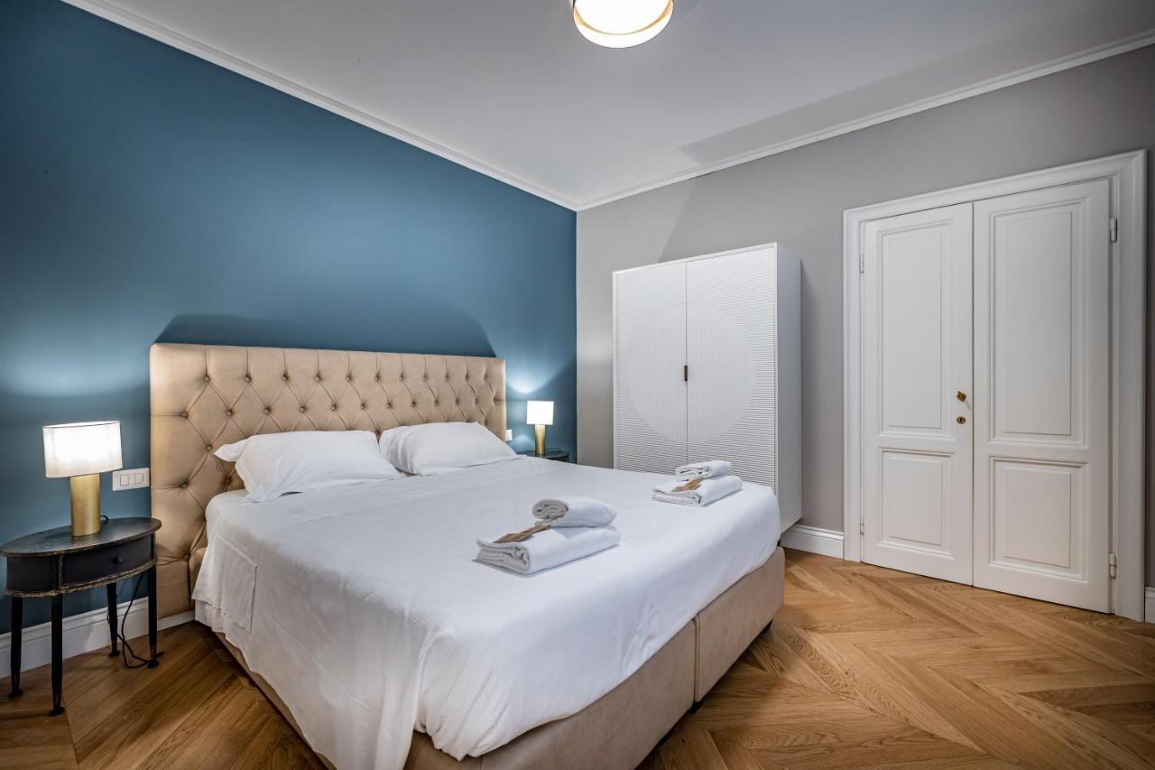 Hs4U Ricasoli Luxury Apartment Near Duomo N. 3 Florence Buitenkant foto