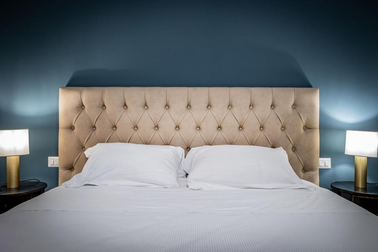 Hs4U Ricasoli Luxury Apartment Near Duomo N. 3 Florence Buitenkant foto