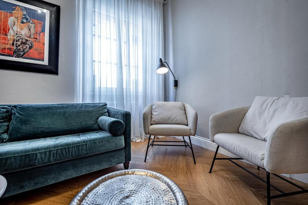 Hs4U Ricasoli Luxury Apartment Near Duomo N. 3 Florence Buitenkant foto