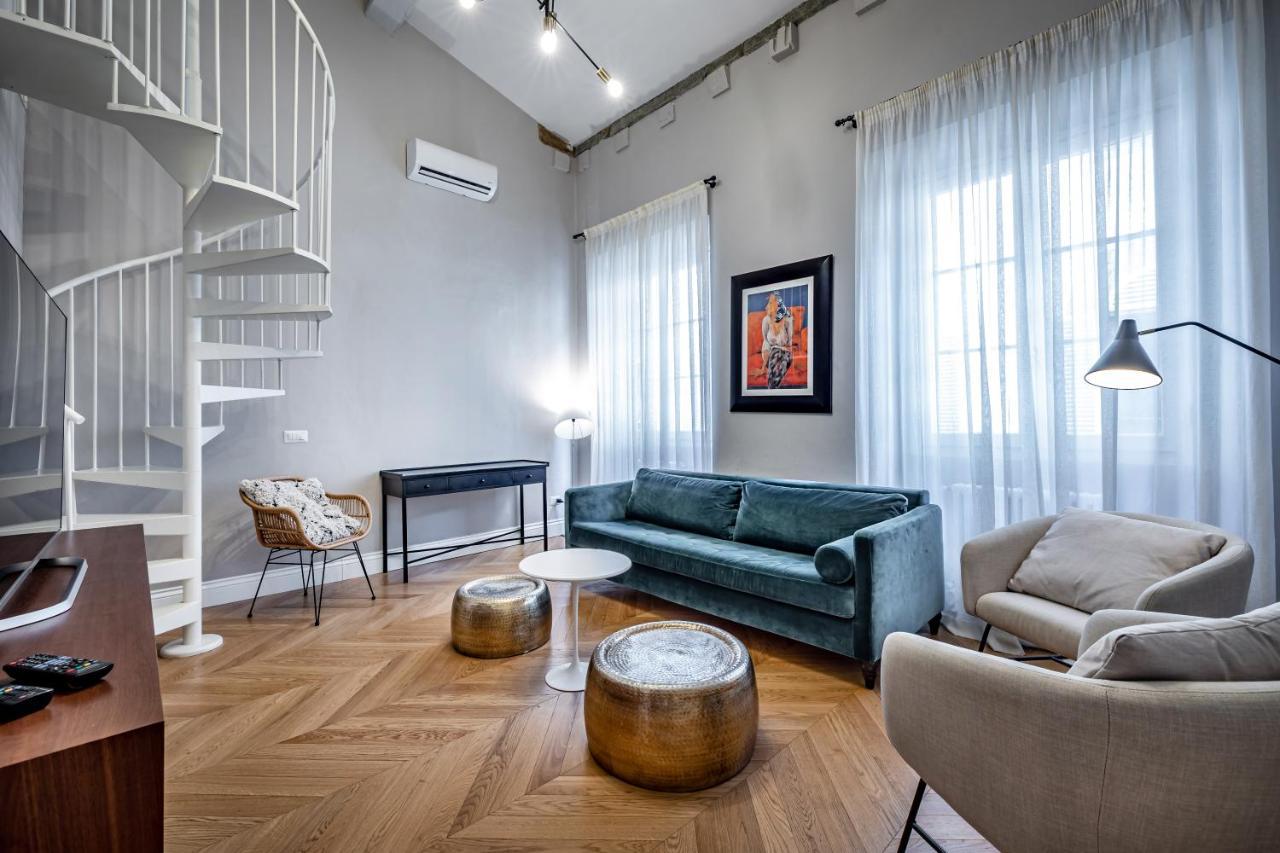 Hs4U Ricasoli Luxury Apartment Near Duomo N. 3 Florence Buitenkant foto